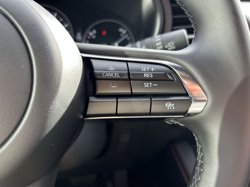 Certified 2025 MAZDA MAZDA3 Carbon image 18