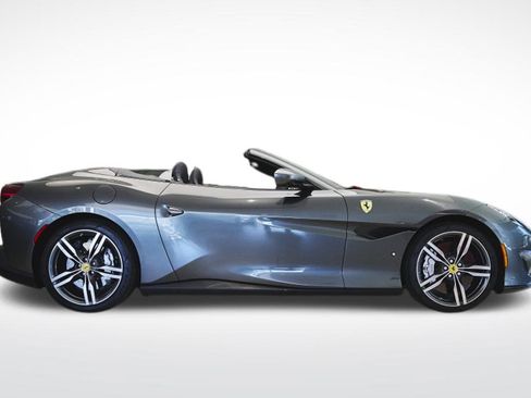 Used 2019 Ferrari Portofino image 6