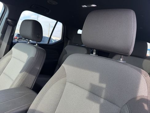 Used 2023 Chevrolet Traverse LT w/ LPO, Floor Liner Package image 28