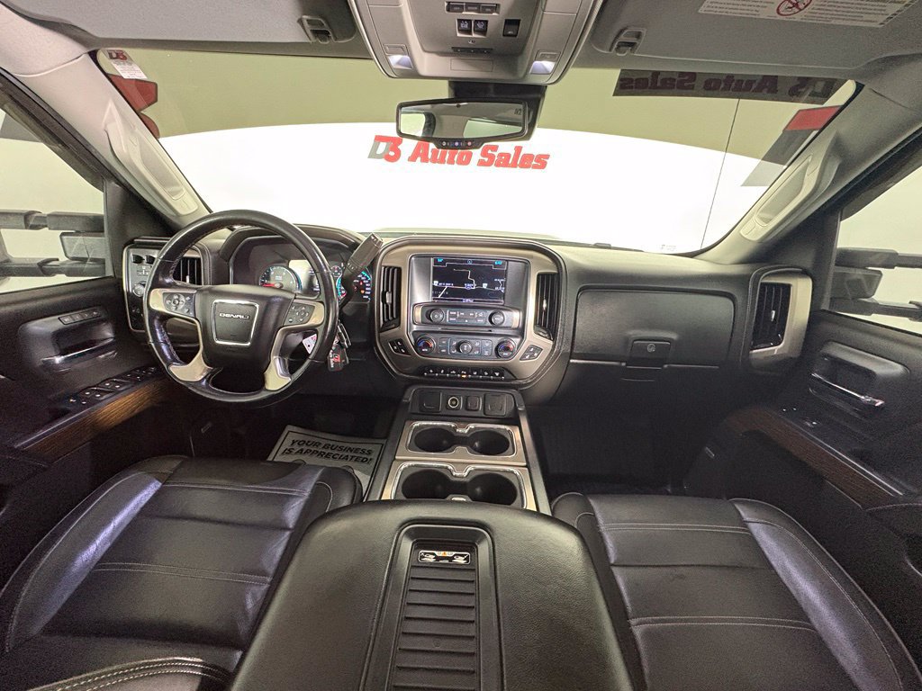 Used 2019 GMC Sierra 2500 Denali w/ Duramax Plus Package AWD/4WD image 43
