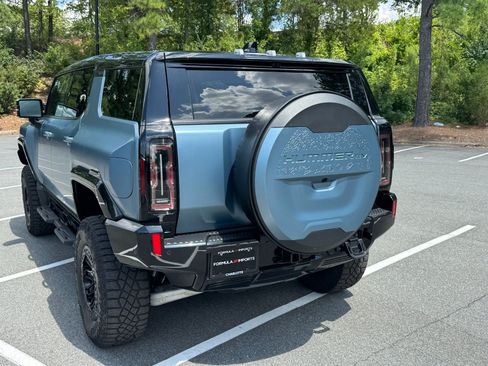 Used 2024 GMC Hummer EV 3X w/ Omega Edition AWD/4WD image 21