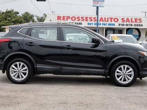 Used 2019 Nissan Rogue Sport SV image 5