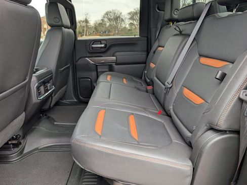 Used 2022 GMC Sierra 2500 AT4 w/ AT4 Preferred Package image 13