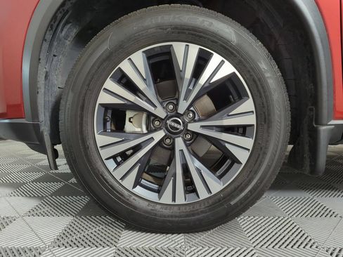 Used 2023 Nissan Rogue SV w/ SV Premium B Package FWD image 21