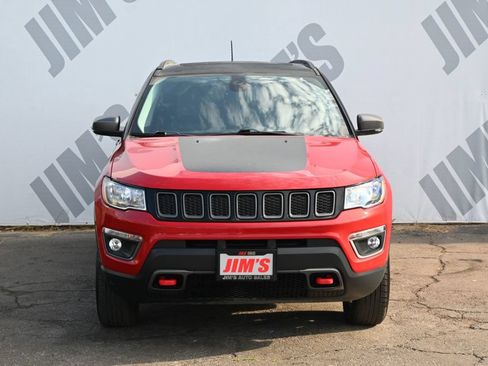 Used 2017 Jeep Compass Trailhawk w/ Leather Interior Group AWD/4WD image 2