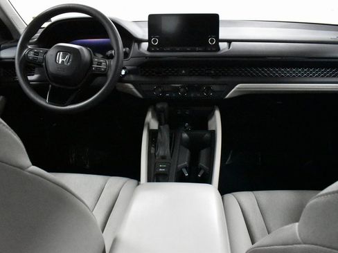 Certified 2023 Honda Accord LX image 18