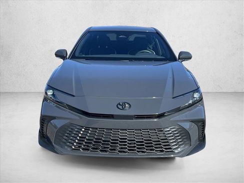 Certified 2025 Toyota Camry SE w/ Convenience Package image 2