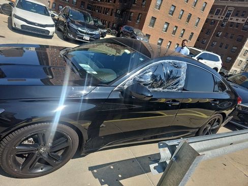 Used 2019 Honda Accord Sport image 6