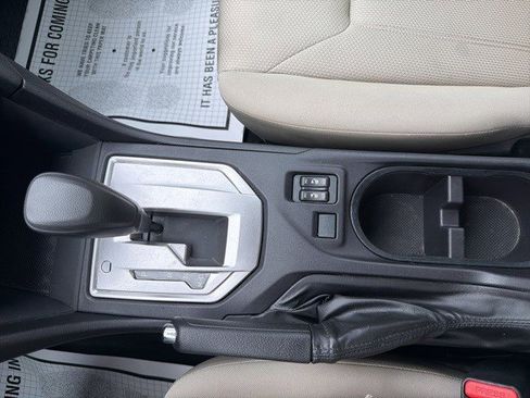 Used 2018 Subaru Impreza 2.0i Premium image 23