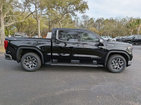 New 2026 GMC Sierra 1500 SLT w/ SLT Premium Plus Package image 3