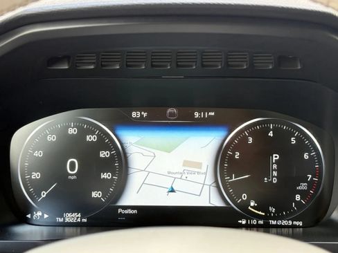 Used 2021 Volvo XC90 T6 Momentum w/ Advanced Package AWD/4WD image 34
