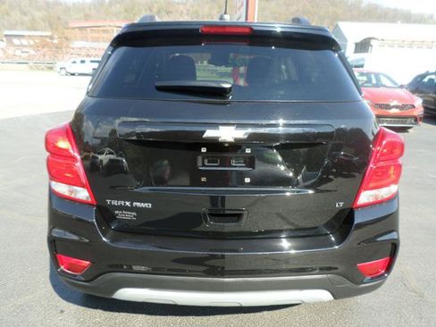 Used 2019 Chevrolet Trax LT w/ LT Convenience Package image 5