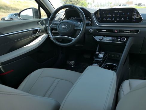 Used 2023 Hyundai Sonata Limited image 25