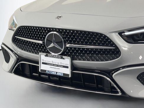 New 2026 Mercedes-Benz CLE 300 4MATIC Coupe image 12