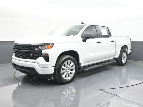 Used 2025 Chevrolet Silverado 1500 Custom AWD/4WD image 4