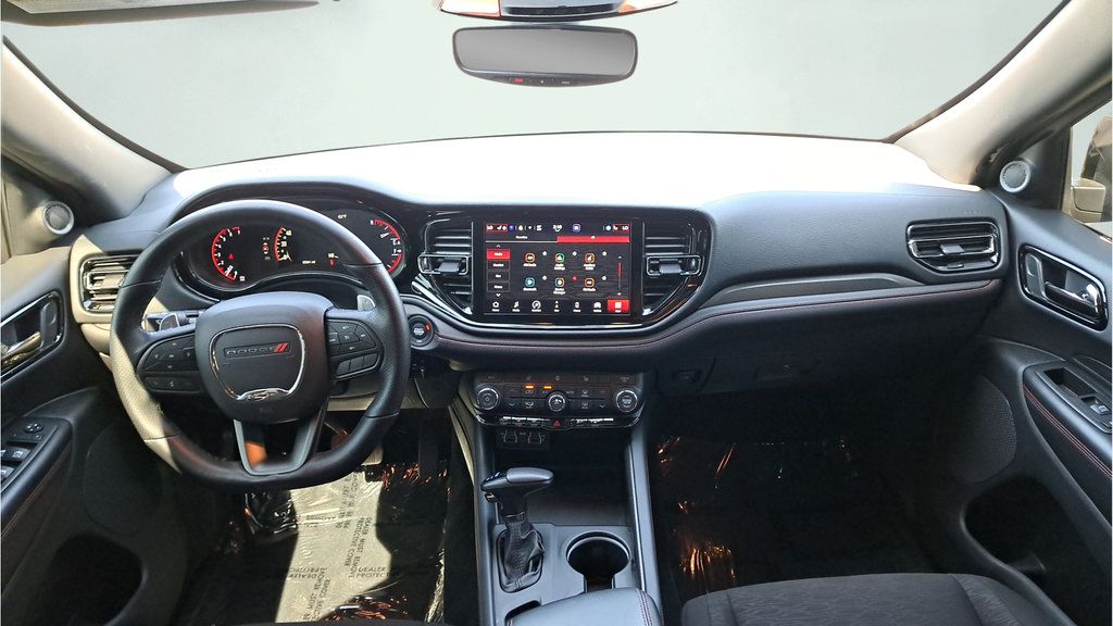 Used 2025 Dodge Durango GT w/ Blacktop Package AWD/4WD image 17
