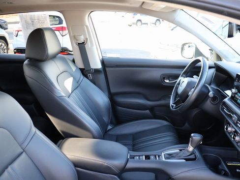 Certified 2023 Honda HR-V EX-L image 8