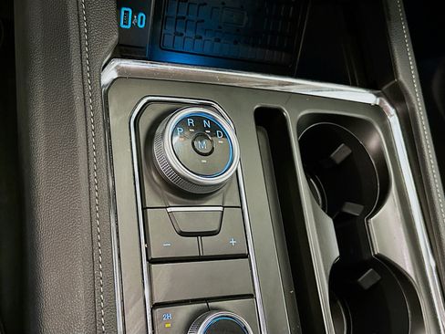 Used 2024 Ford Expedition Max XLT image 25