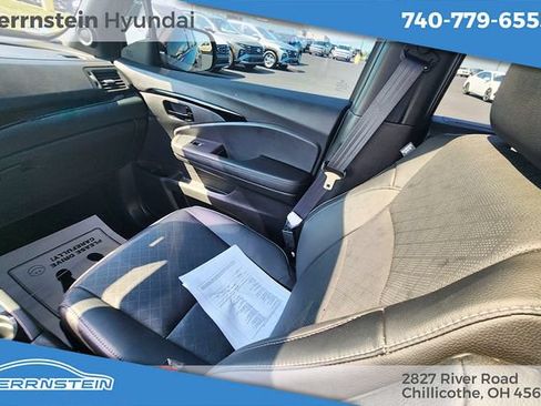 Used 2023 Honda Passport Elite image 11