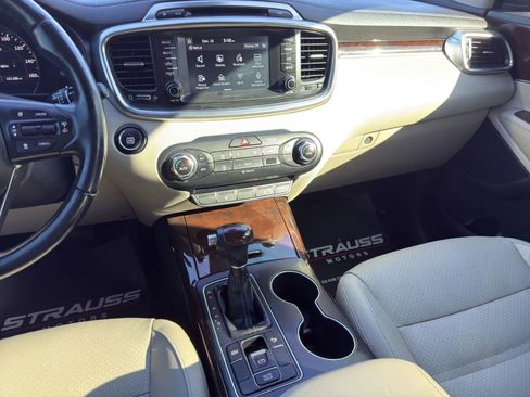 Used 2018 Kia Sorento EX w/ EX Advanced Touring Package image 24