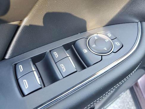 New 2025 Buick Envision Avenir image 18