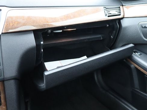 Used 2013 Mercedes-Benz E 350 4MATIC image 37