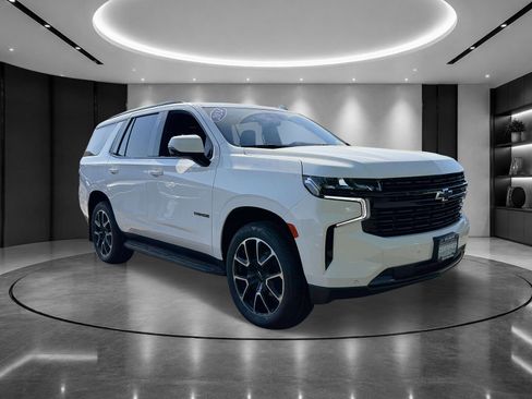 Used 2024 Chevrolet Tahoe RST w/ Luxury Package AWD/4WD image 2
