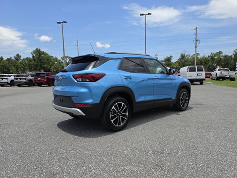 New 2026 Chevrolet TrailBlazer LT w/ Convenience Package FWD image 4