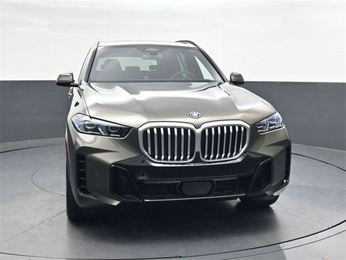 New 2026 BMW X5 xDrive50e w/ M Sport Package image 9