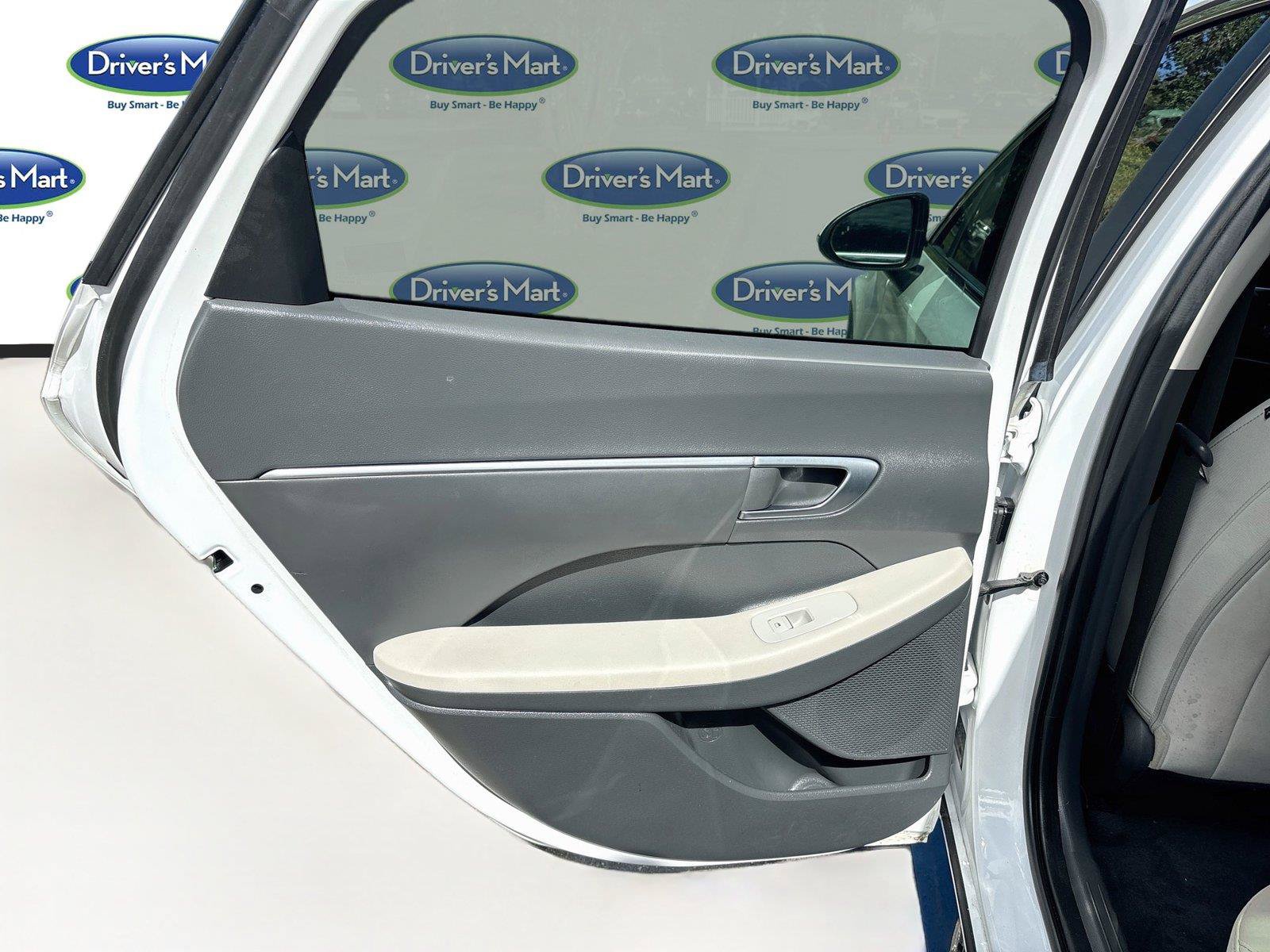 Used 2023 Hyundai Sonata SEL w/ Convenience Package FWD image 16