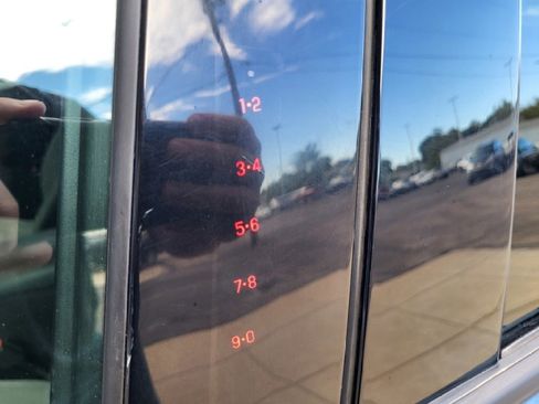 Used 2020 Ford Escape SE image 18