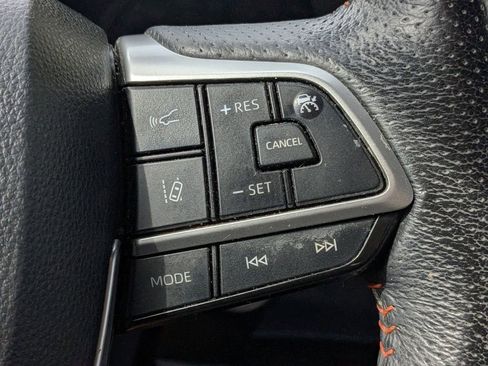 Used 2021 Toyota Sienna XSE image 15