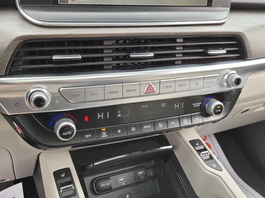Used 2022 Kia Telluride EX FWD image 21