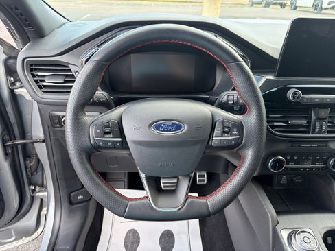 Used 2024 Ford Escape ST-Line AWD/4WD image 9