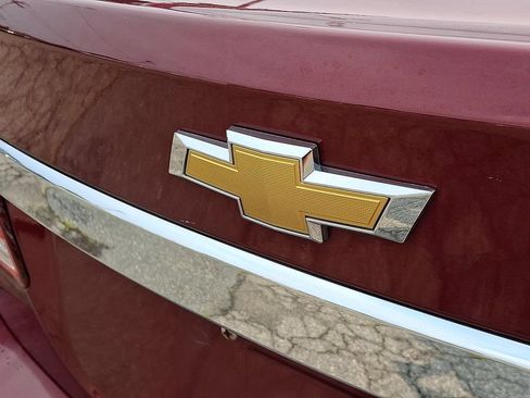 Used 2015 Chevrolet Cruze LT FWD image 32