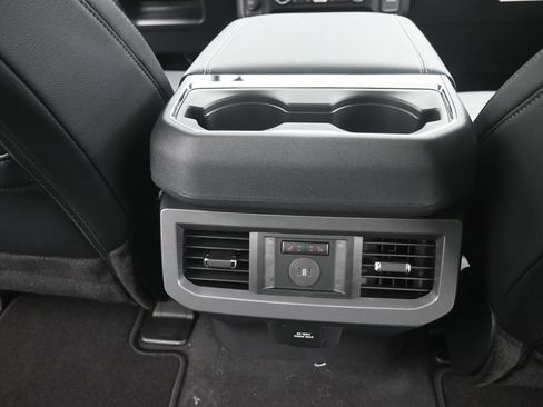 New 2026 Ford F250 Lariat w/ Black Appearance Package AWD/4WD image 16