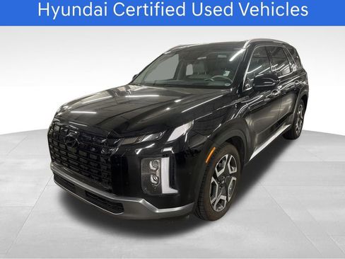 Used 2023 Hyundai Palisade Limited w/ Winter Package AWD/4WD image 1
