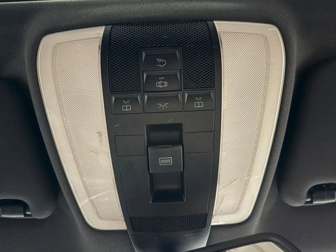 Used 2011 Mercedes-Benz C 350 Sport image 34