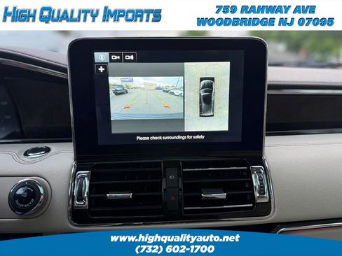 Used 2018 Lincoln Navigator Select w/ Technology Package AWD/4WD image 34