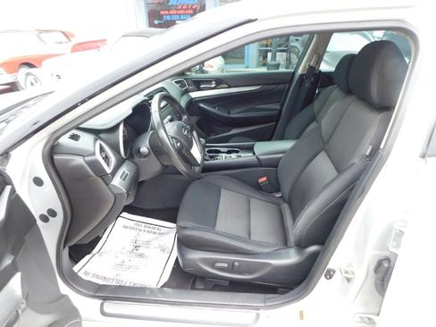 Used 2017 Nissan Maxima 3.5 S image 18