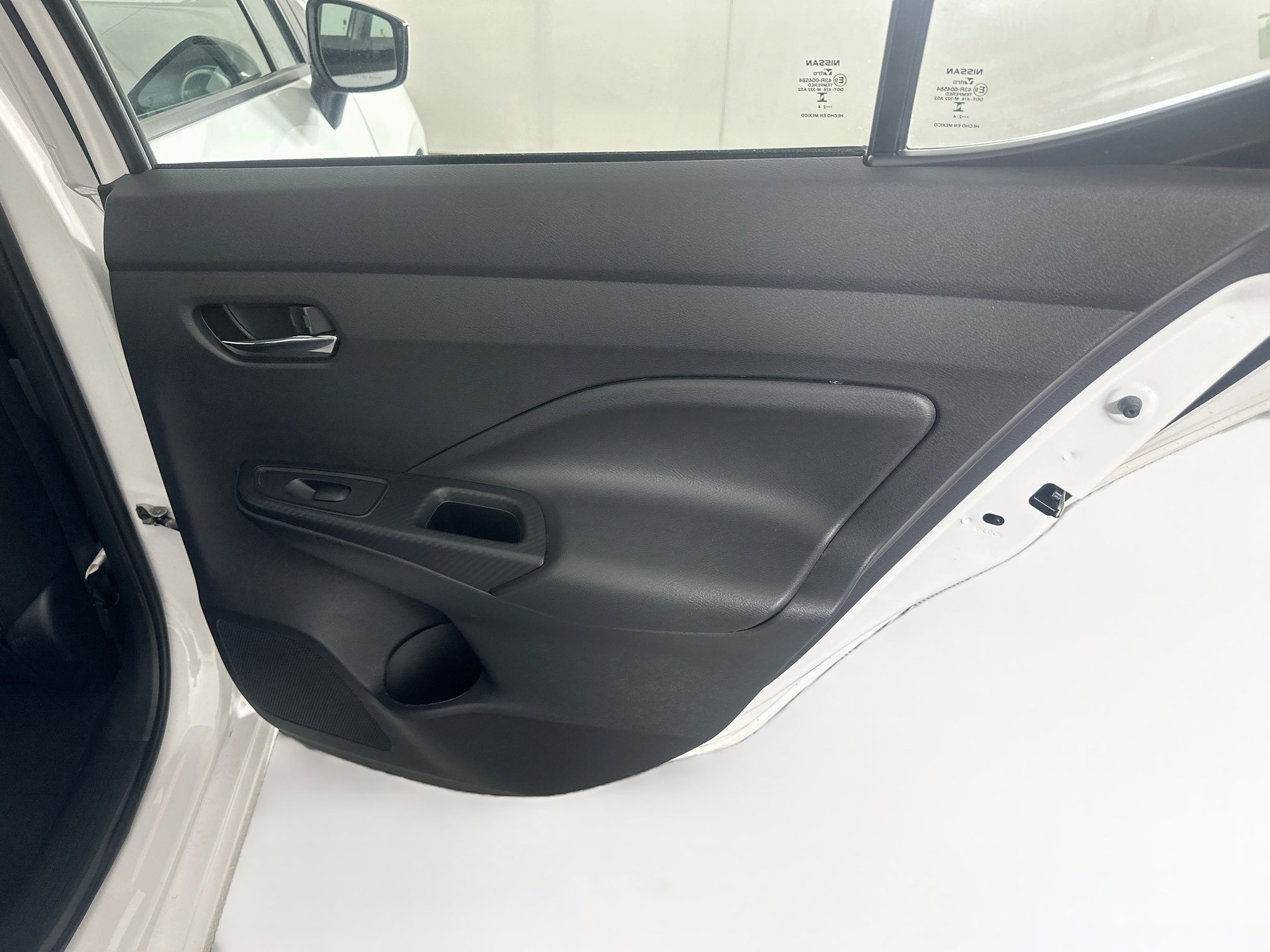 Used 2024 Nissan Versa SV FWD image 27