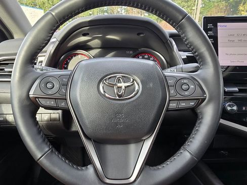 Used 2023 Toyota Camry XSE image 15
