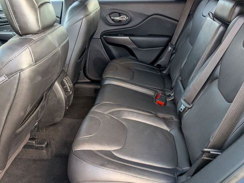 Certified 2021 Jeep Cherokee Limited w/ Elite Package image 37