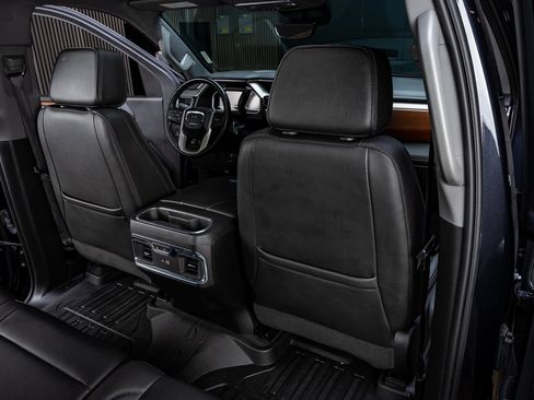 Used 2024 GMC Sierra 2500 Denali w/ Denali Reserve Package AWD/4WD image 33