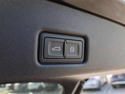 New 2025 Audi Q5 2.0T Premium Plus image 32