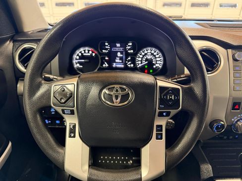 Used 2020 Toyota Tundra SR5 w/ SR5 Upgrade Package image 15