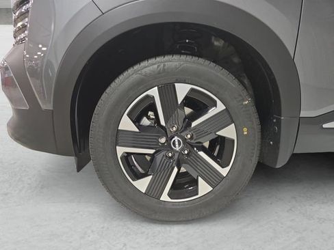 New 2026 Nissan Kicks SV AWD/4WD image 23