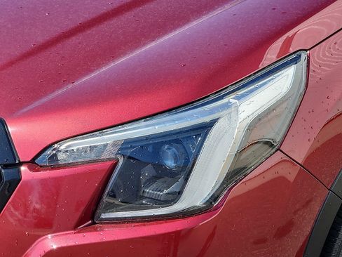 Used 2023 Subaru Forester Limited image 9