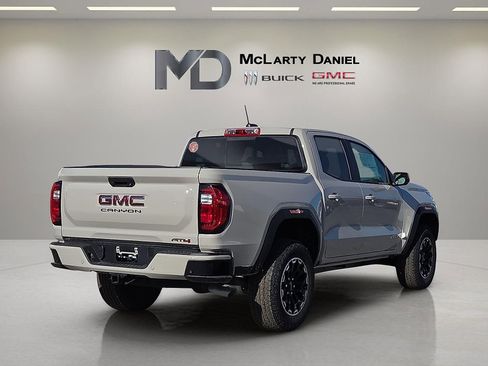 New 2026 GMC Canyon AT4 AWD/4WD image 5