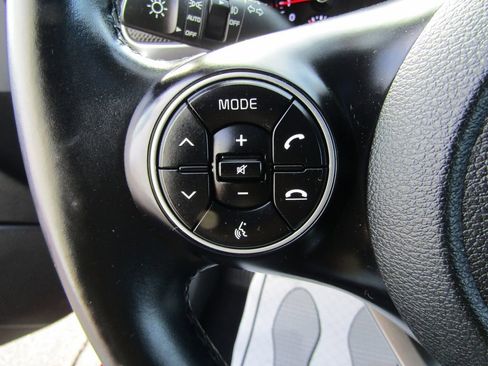 Used 2021 Kia Soul GT-Line image 22